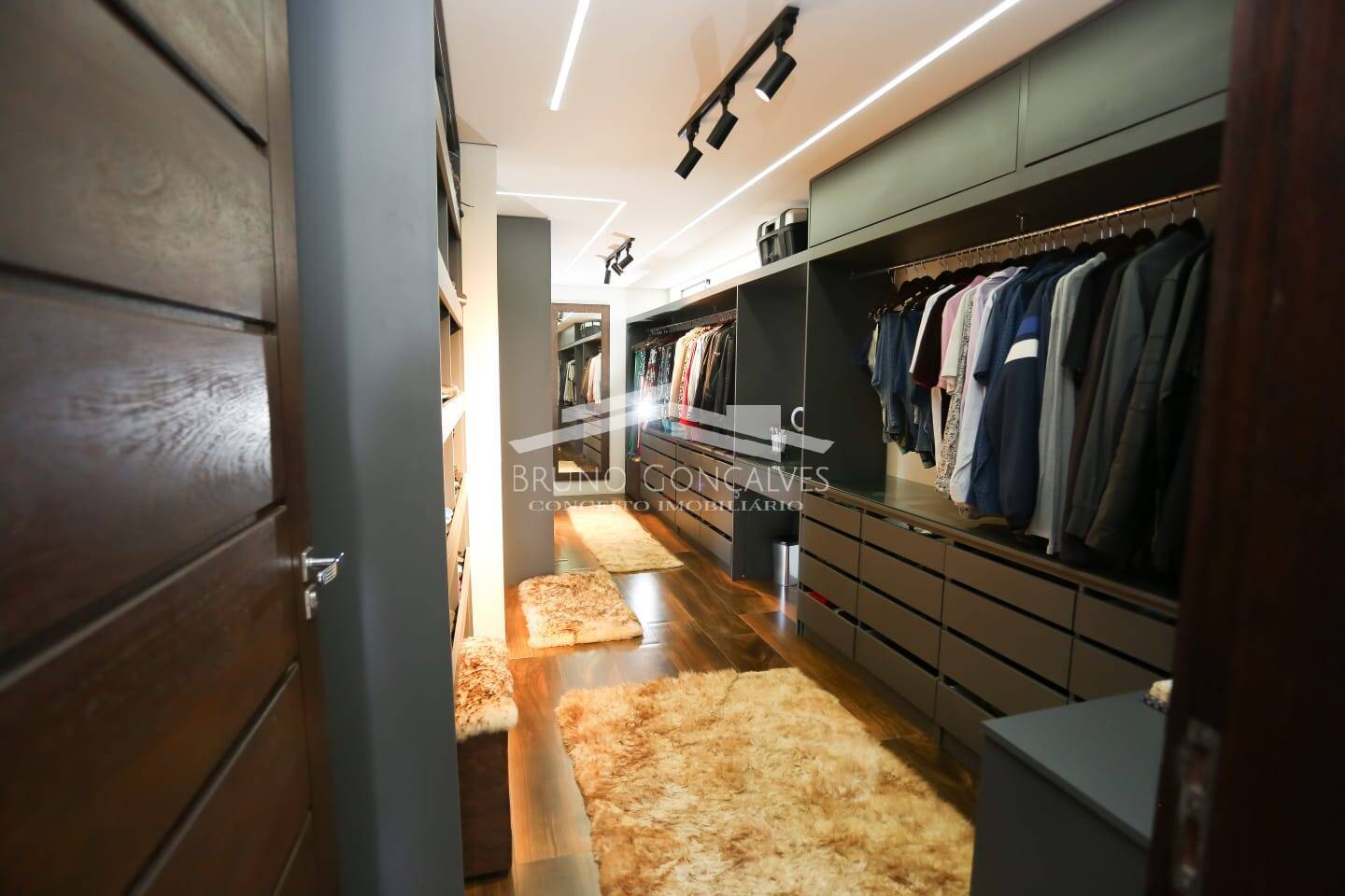 Casa à venda com 4 quartos, 450m² - Foto 15