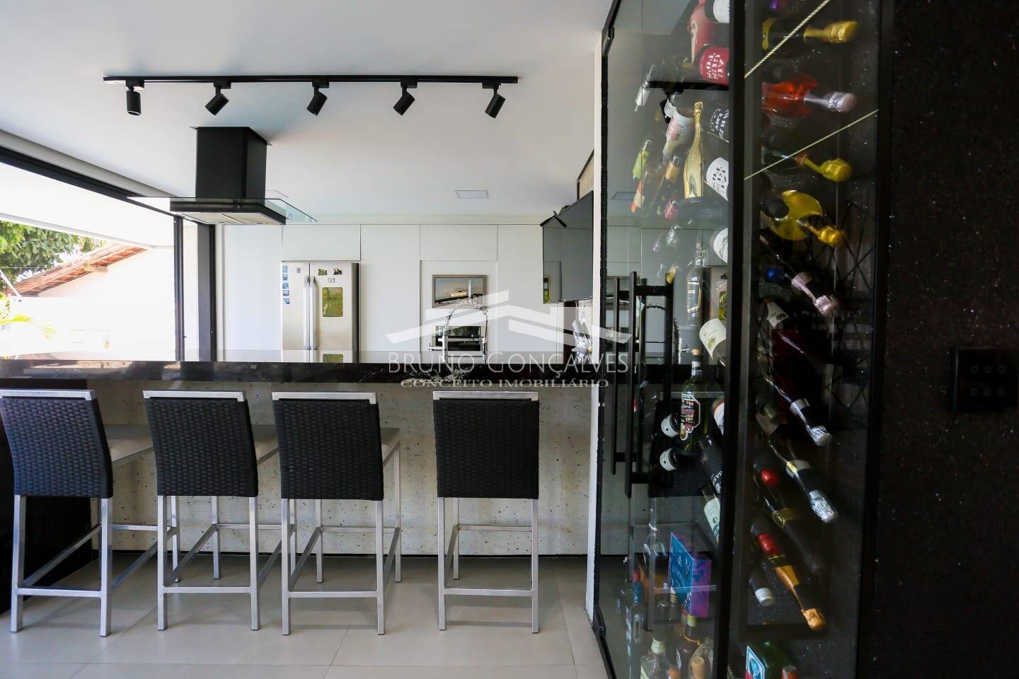 Casa à venda com 4 quartos, 450m² - Foto 23