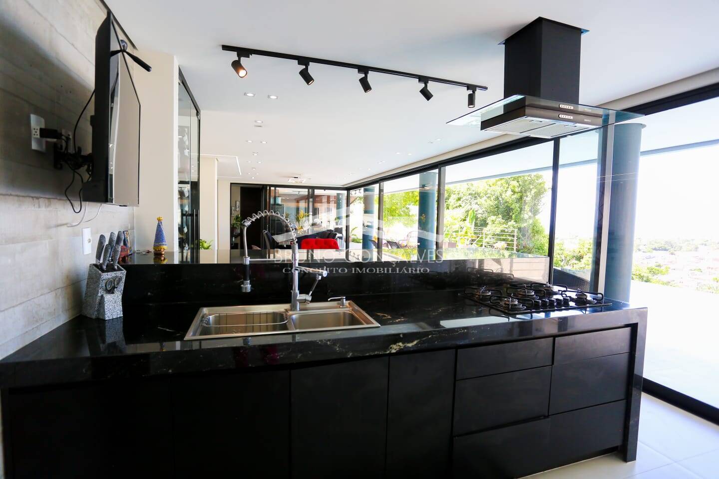 Casa à venda com 4 quartos, 450m² - Foto 25