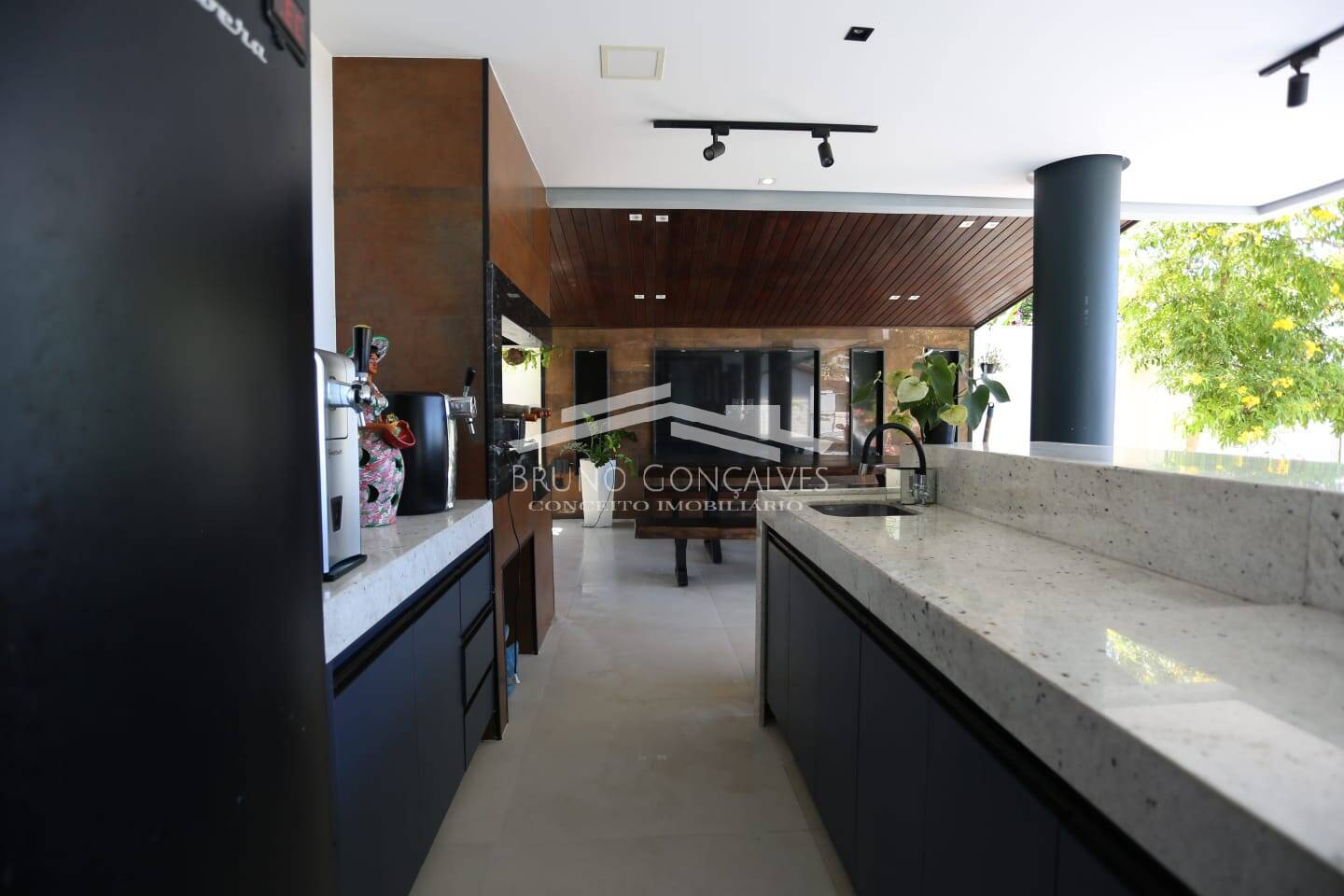 Casa à venda com 4 quartos, 450m² - Foto 32