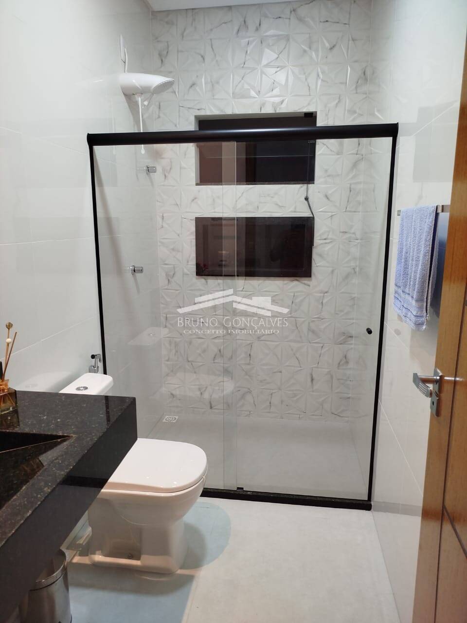 Casa à venda com 3 quartos, 246m² - Foto 3