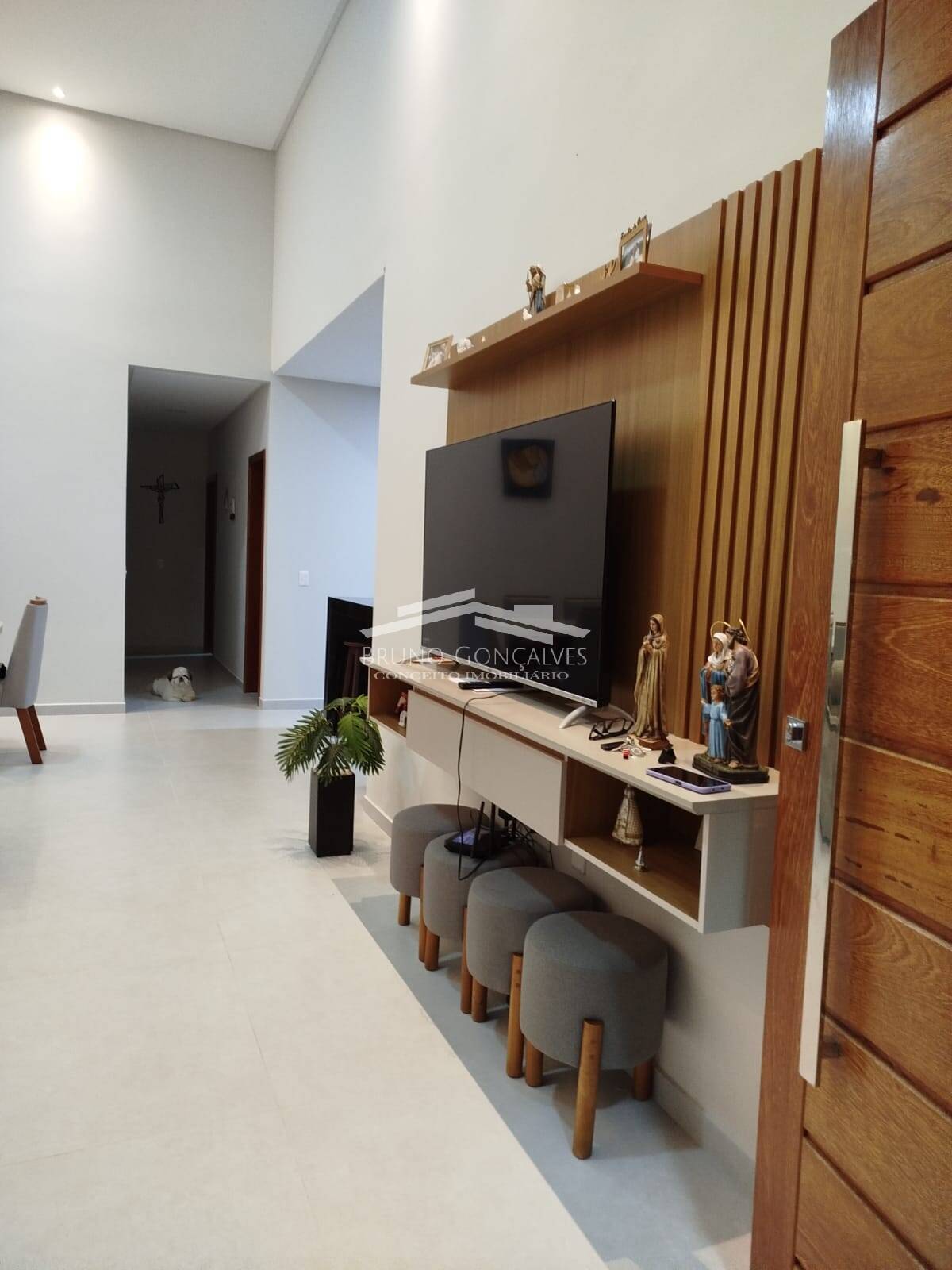 Casa à venda com 3 quartos, 246m² - Foto 5