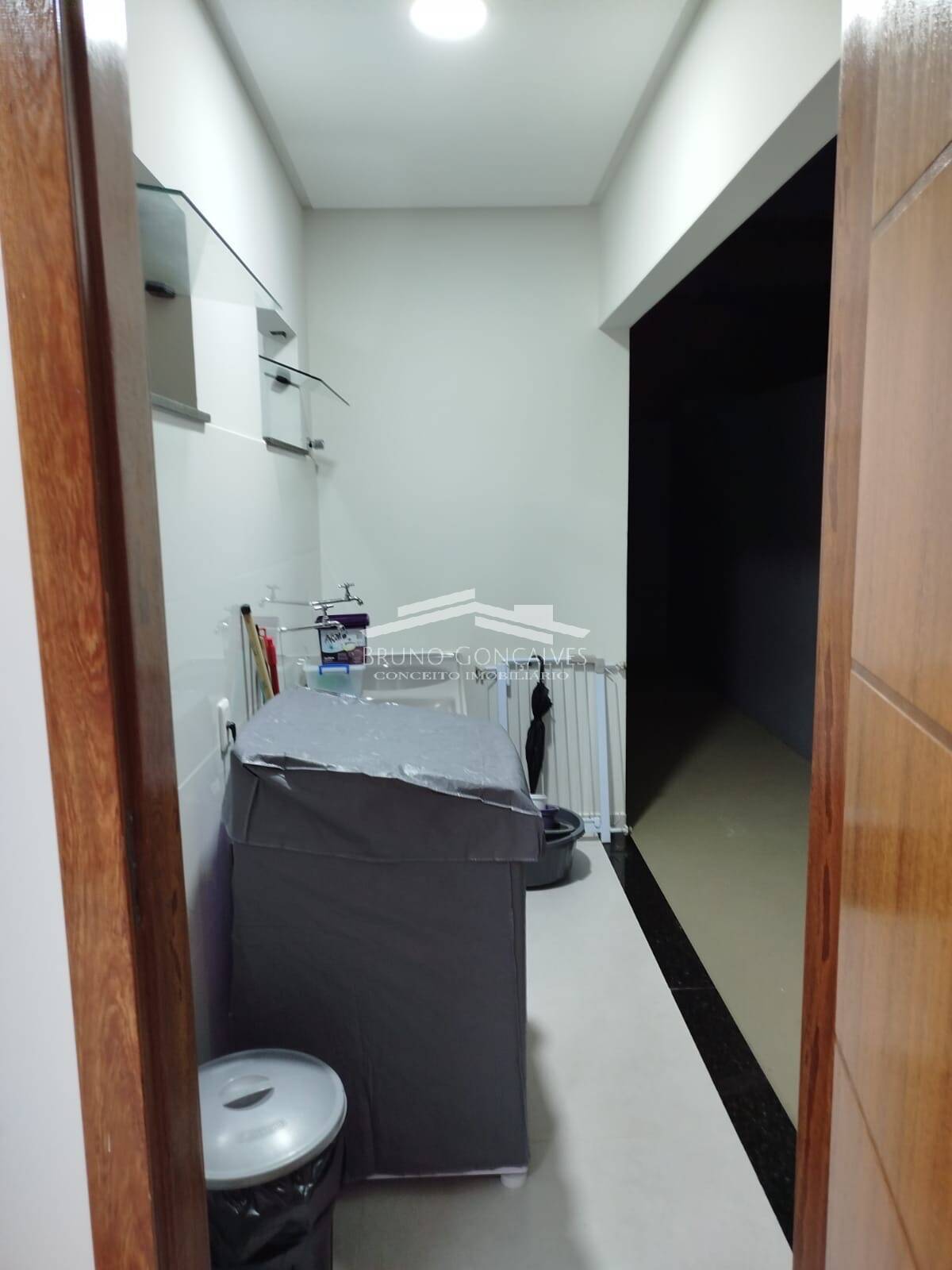Casa à venda com 3 quartos, 246m² - Foto 10