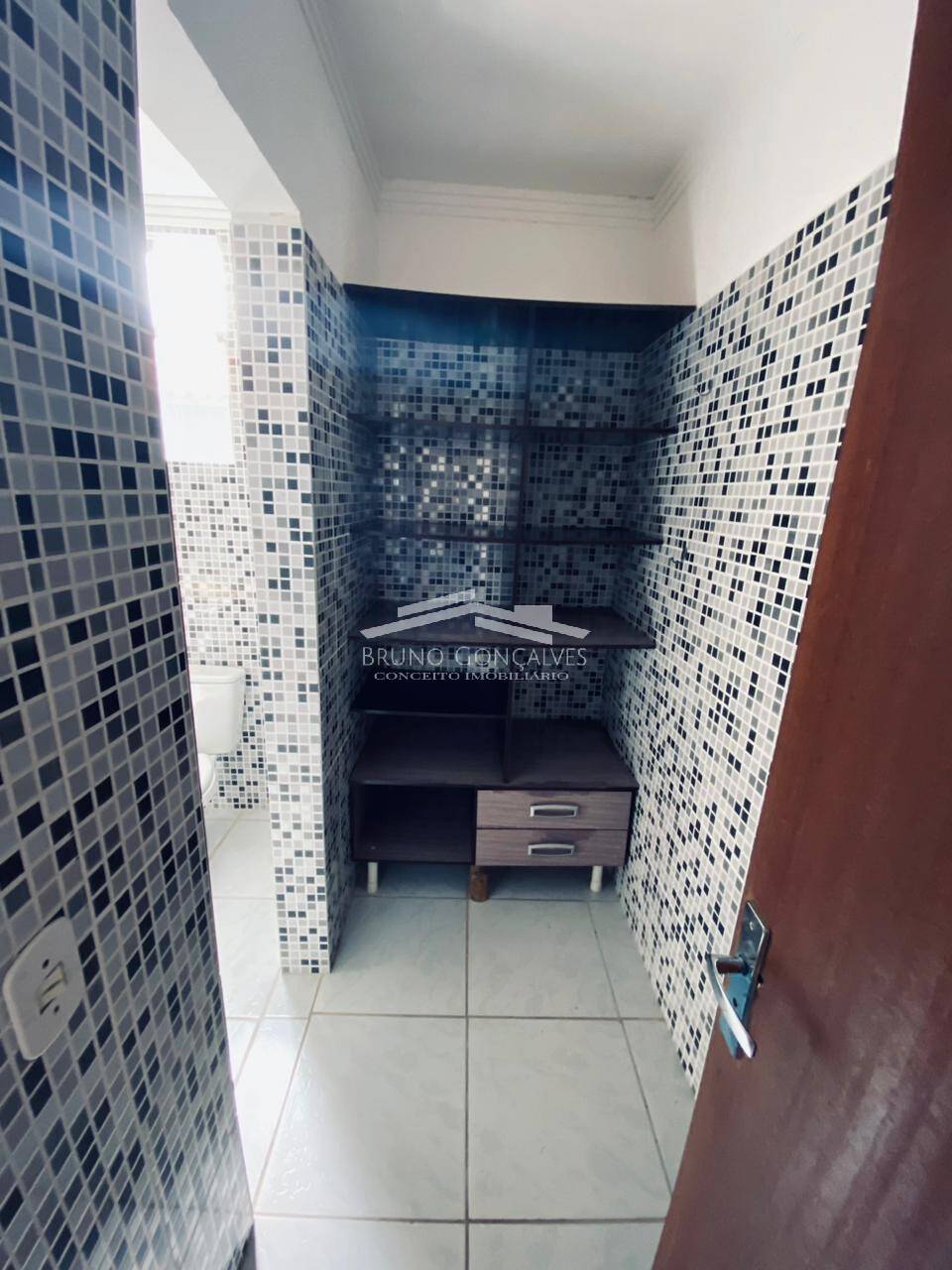 Apartamento para alugar com 2 quartos, 70m² - Foto 6