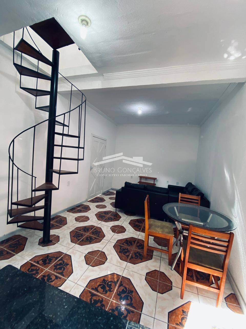 Apartamento para alugar com 2 quartos, 70m² - Foto 1