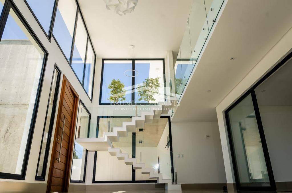 Casa à venda com 4 quartos, 800m² - Foto 5