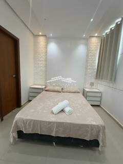 Apartamento à venda com 2 quartos, 70m² - Foto 3