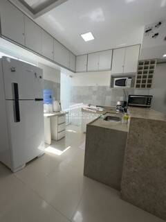 Apartamento à venda com 2 quartos, 70m² - Foto 10