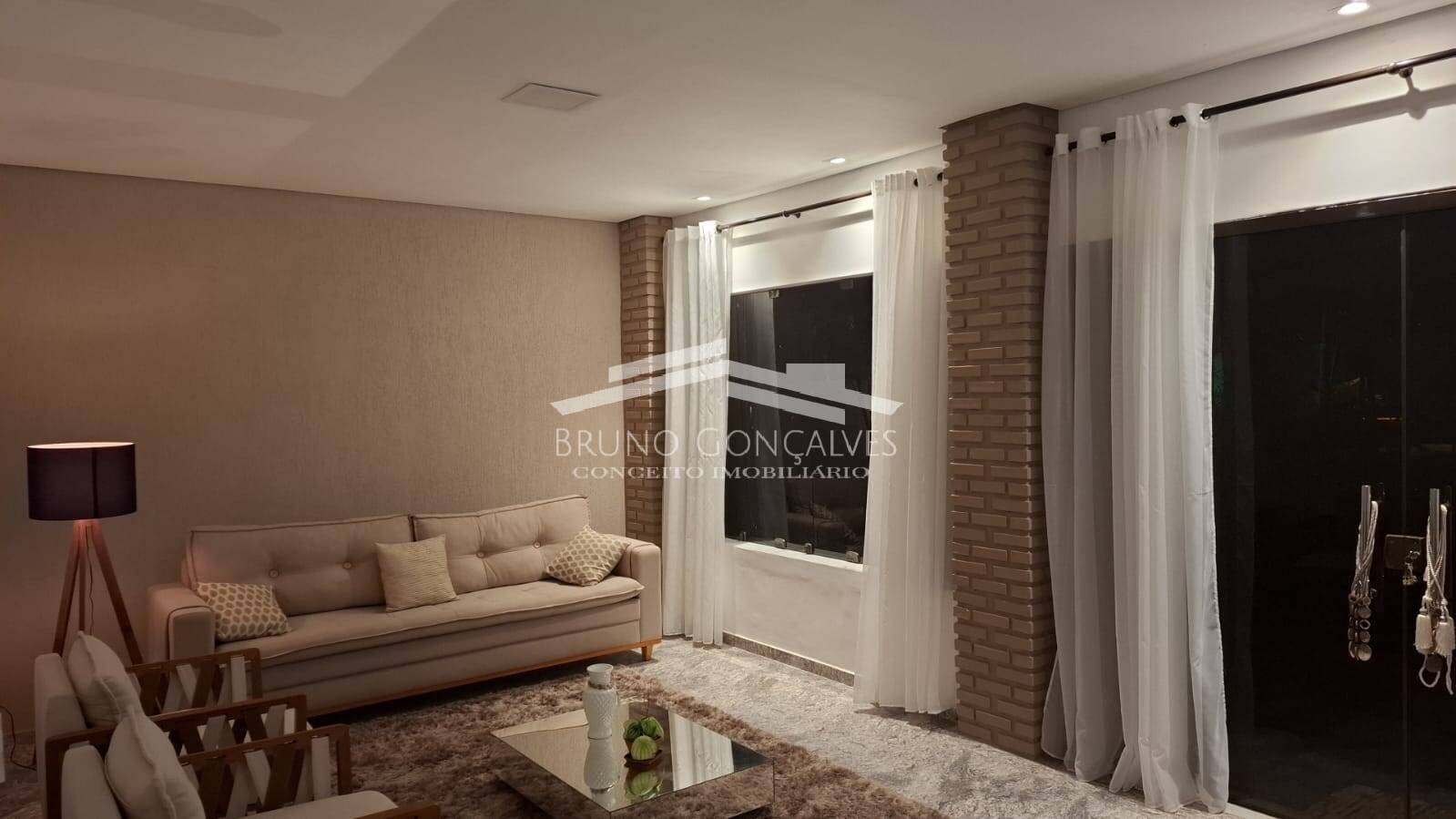 Casa à venda com 4 quartos, 200m² - Foto 18