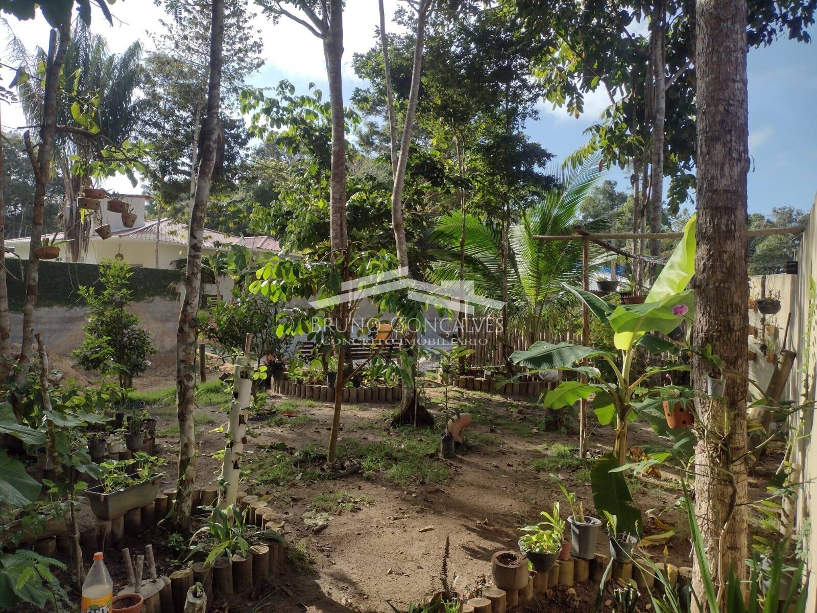 Casa à venda com 4 quartos, 200m² - Foto 34