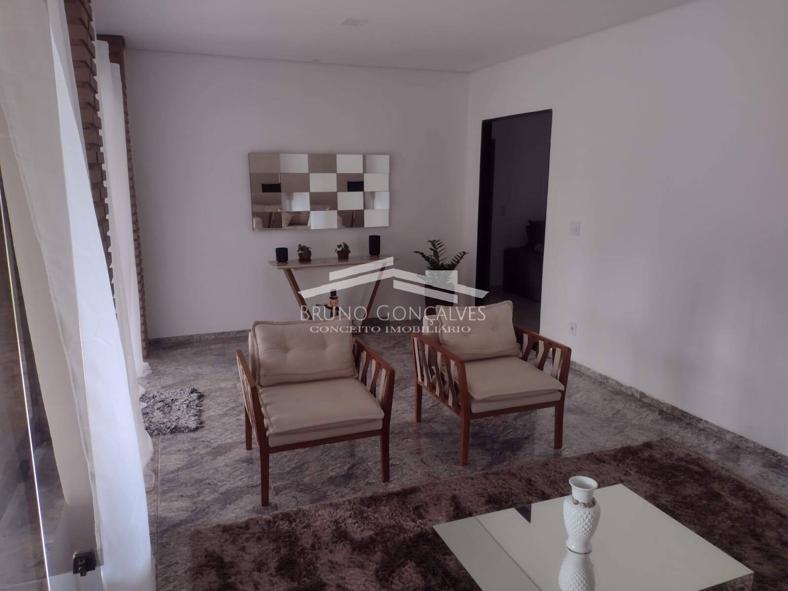 Casa à venda com 4 quartos, 200m² - Foto 42